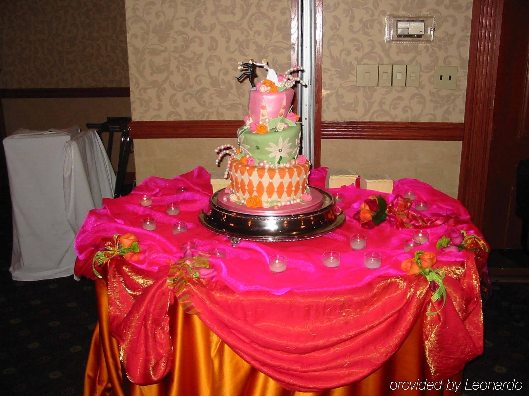Wyndham Garden Southgate Hotel Екстериор снимка