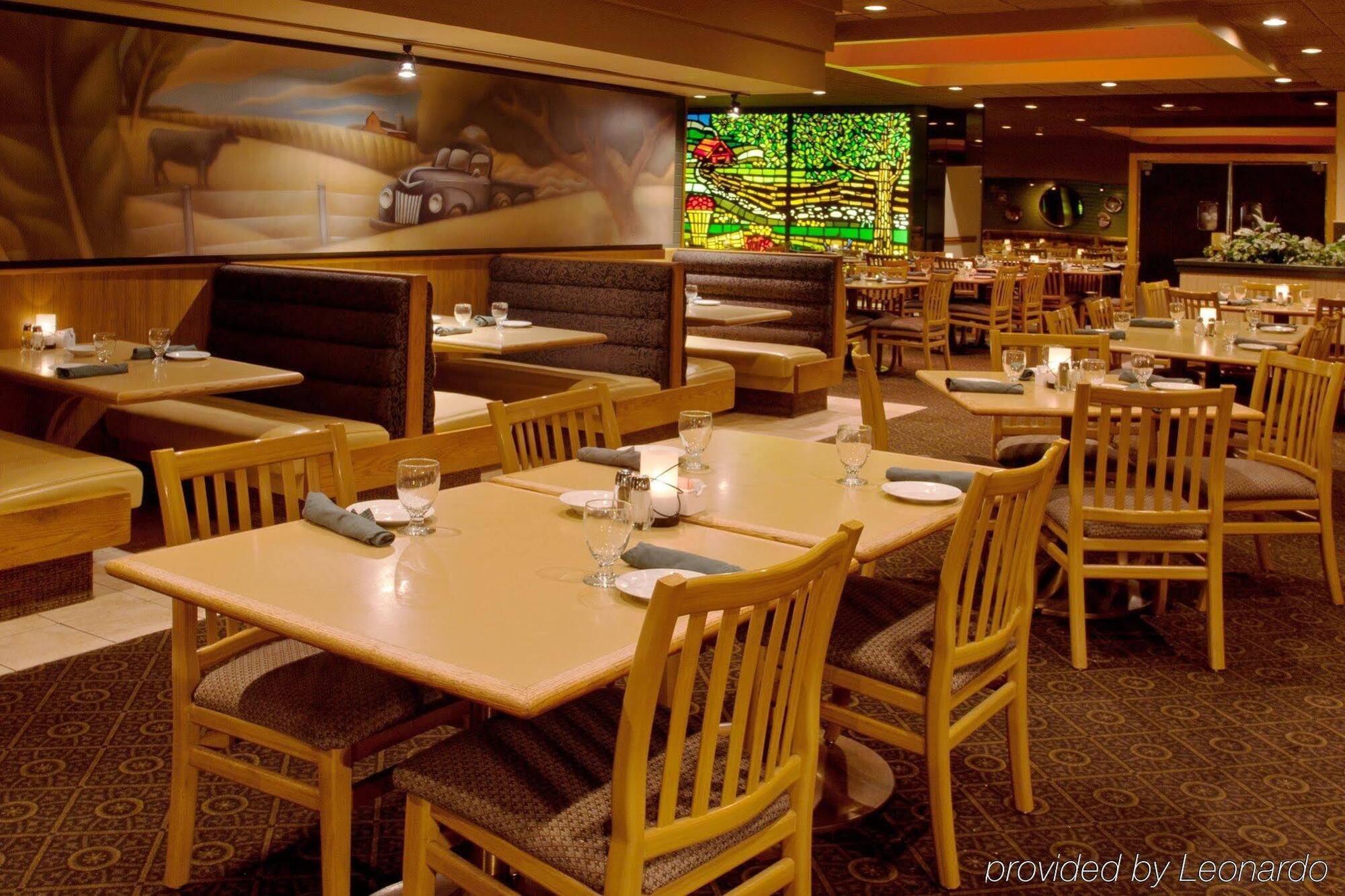 Wyndham Garden Southgate Hotel Екстериор снимка